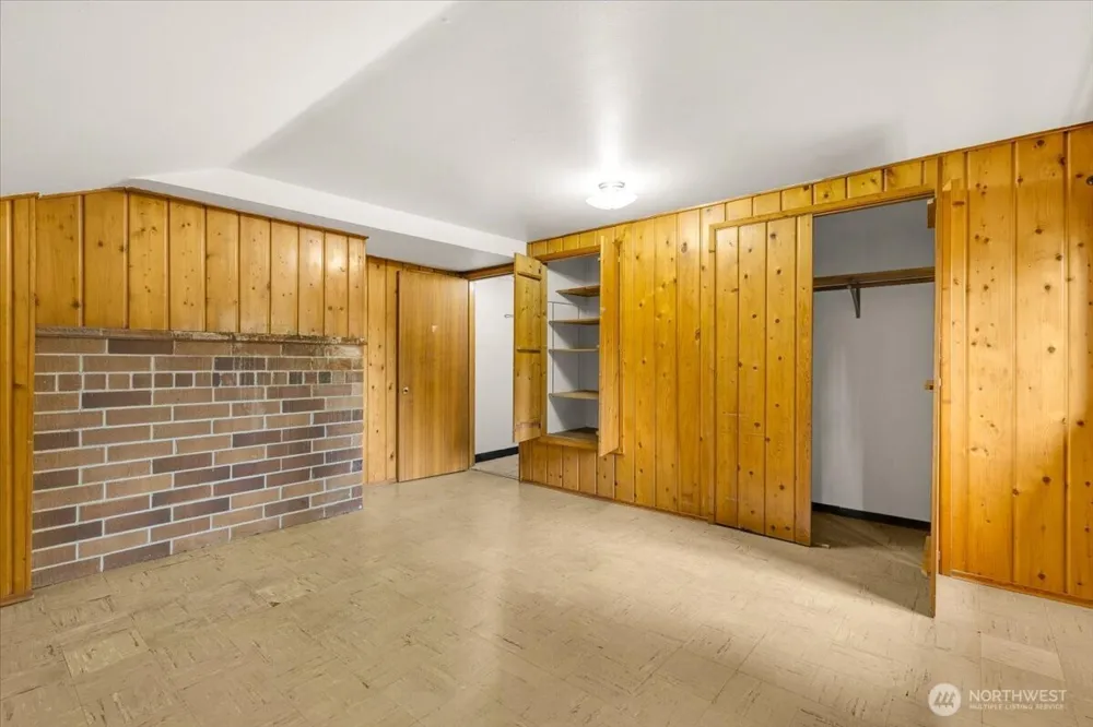8602 Maple Lane Edmonds, WA 98026