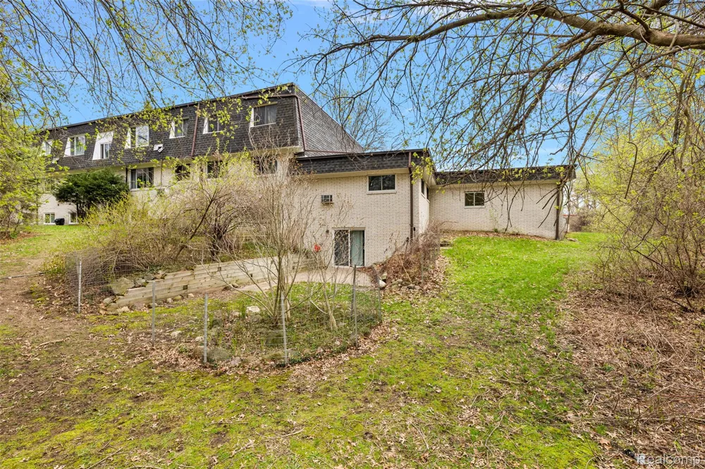384 Drahner #C13 Oxford Charter Township, MI 48371