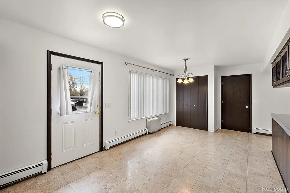 384 Drahner #C13 Oxford Charter Township, MI 48371