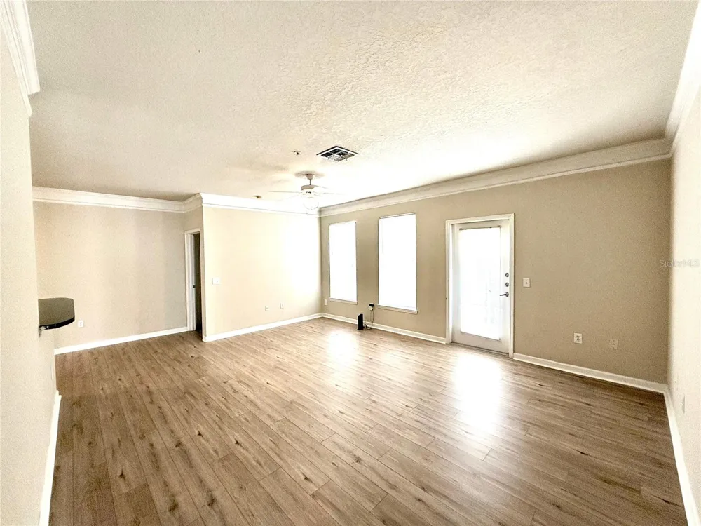 8842 VILLA VIEW CIRCLE #307 Orlando, FL 32821