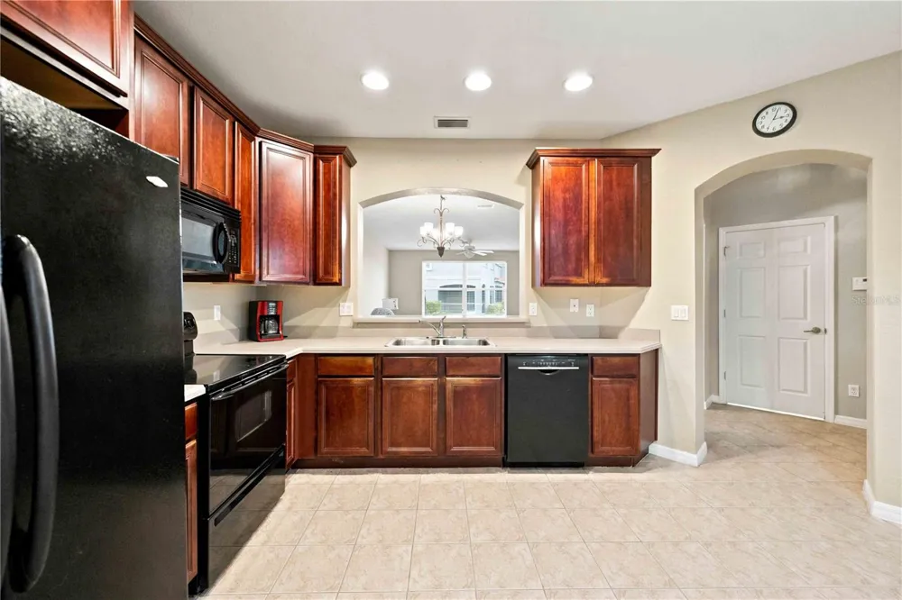3372 DANDOLO CIRCLE #15 Cape Coral, FL 33909