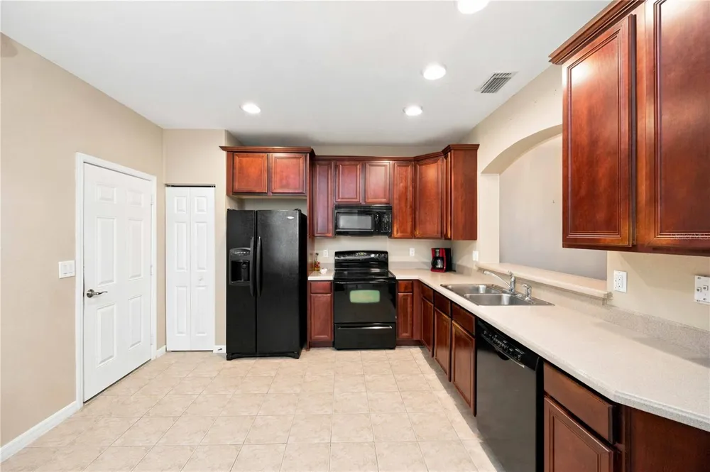 3372 DANDOLO CIRCLE #15 Cape Coral, FL 33909