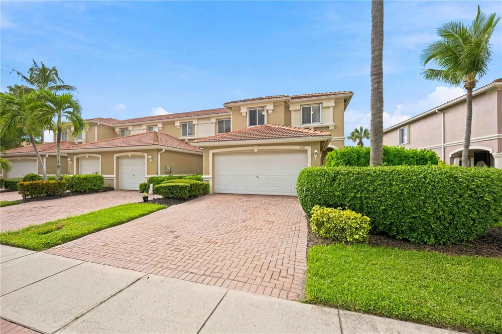 3372 DANDOLO CIRCLE #15 Cape Coral, FL 33909