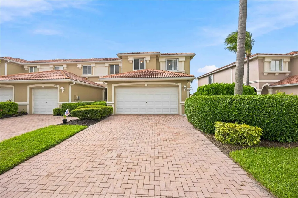 3372 DANDOLO CIRCLE #15 Cape Coral, FL 33909