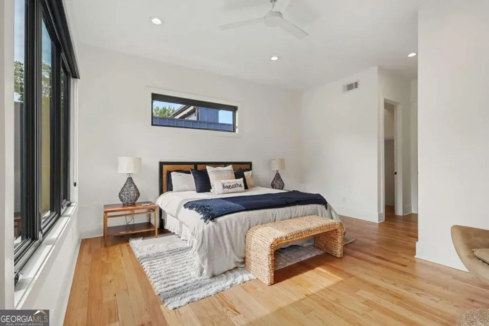 239 Lowry ST NE Atlanta, GA 30307