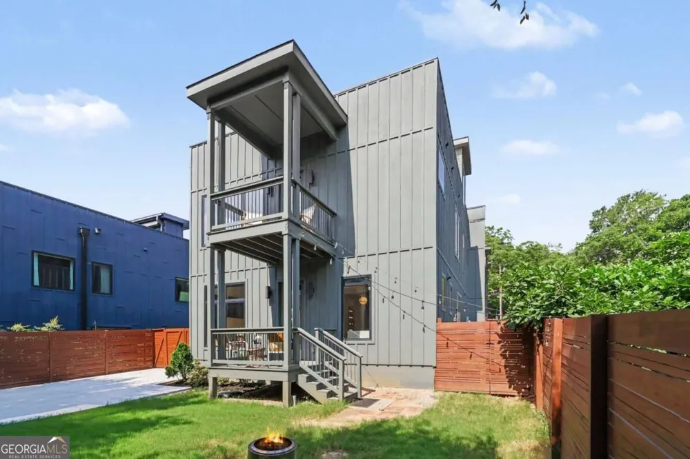 239 Lowry ST NE Atlanta, GA 30307