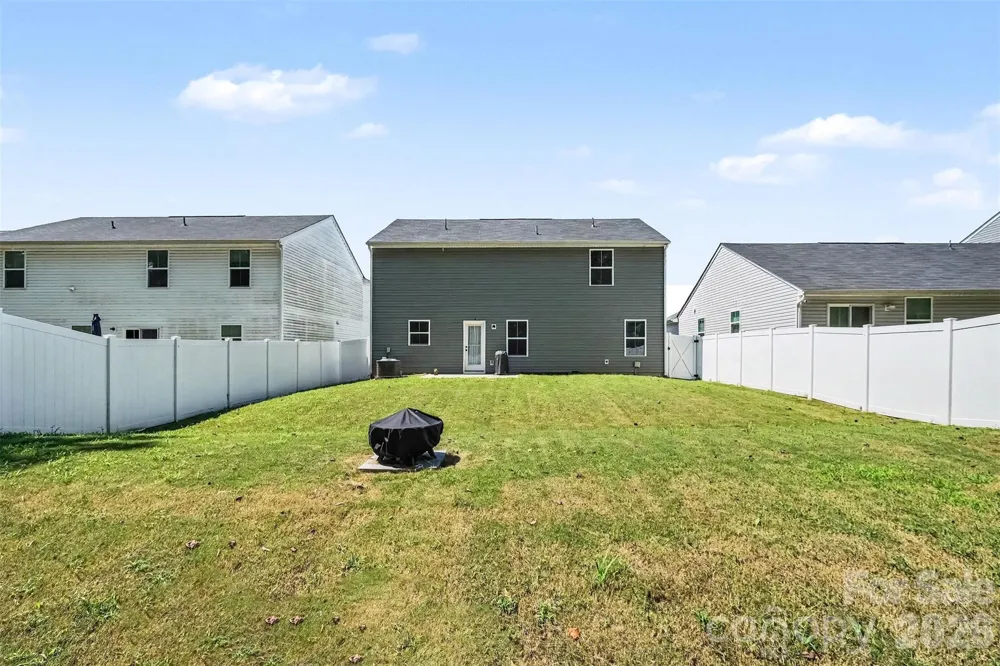 5132 Rustling Pines Court Charlotte, NC 28215