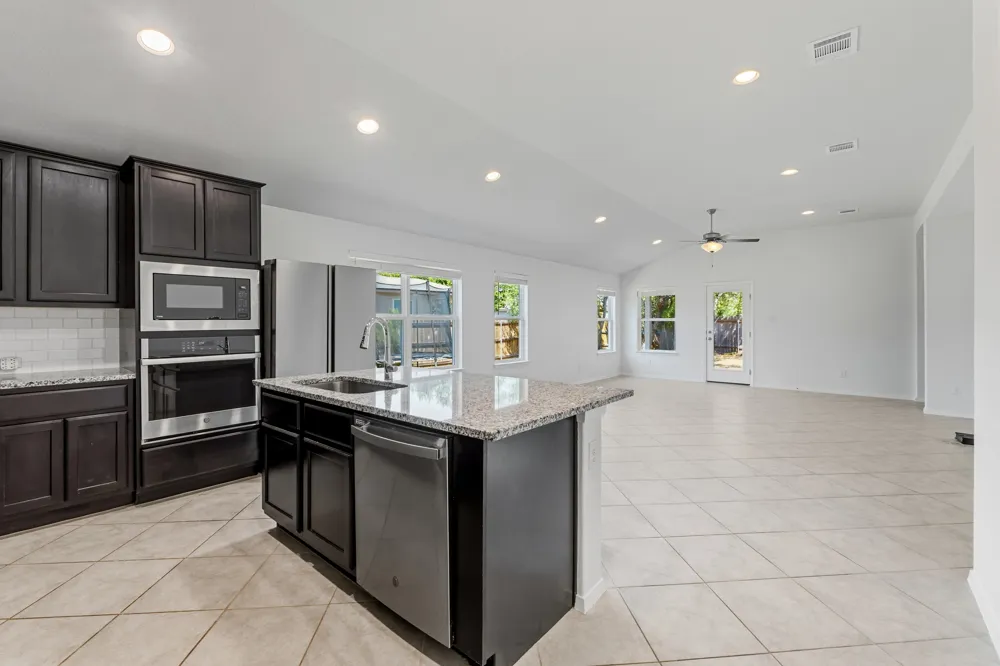 21720 Crystal Way Lago Vista, TX 78645