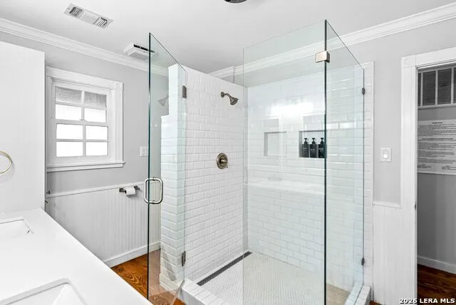 204 ACORN ST Fredericksburg, TX 78624
