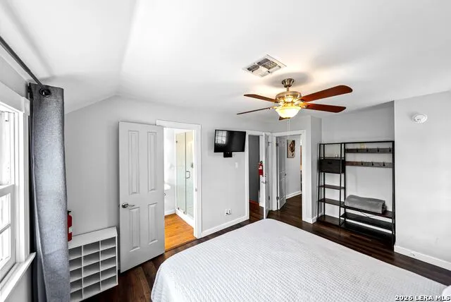204 ACORN ST Fredericksburg, TX 78624