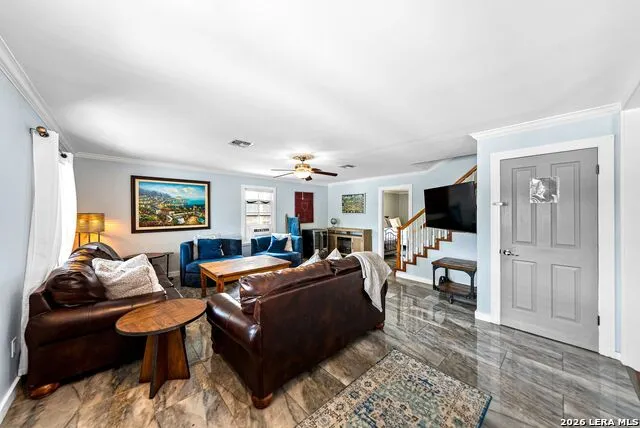 204 ACORN ST Fredericksburg, TX 78624