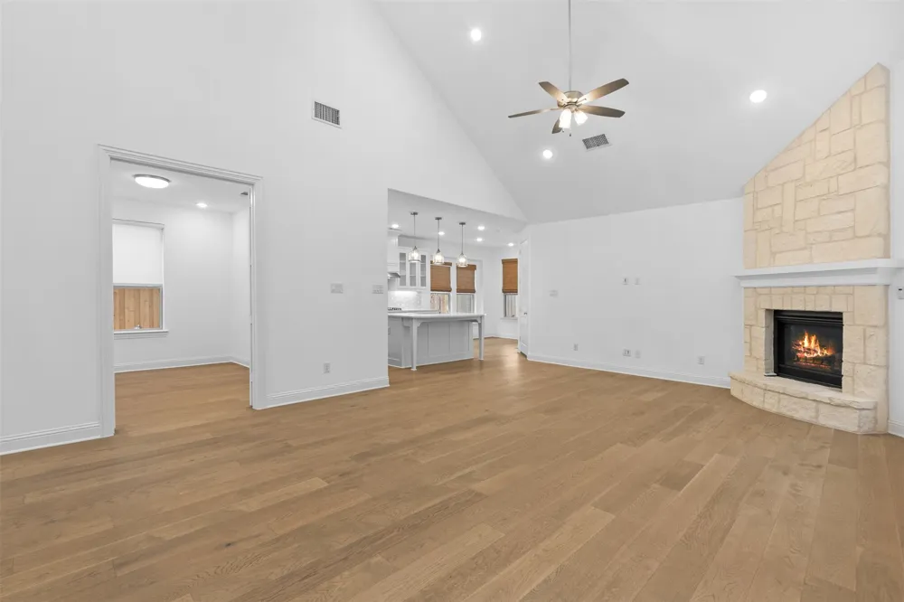 4320 Smokey Quartz Lane Arlington, TX 76005
