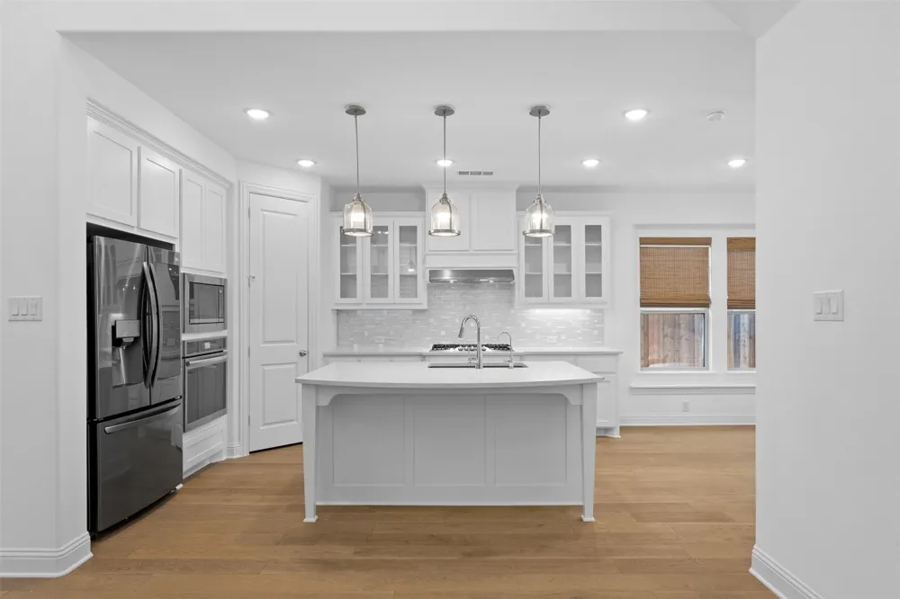 4320 Smokey Quartz Lane Arlington, TX 76005