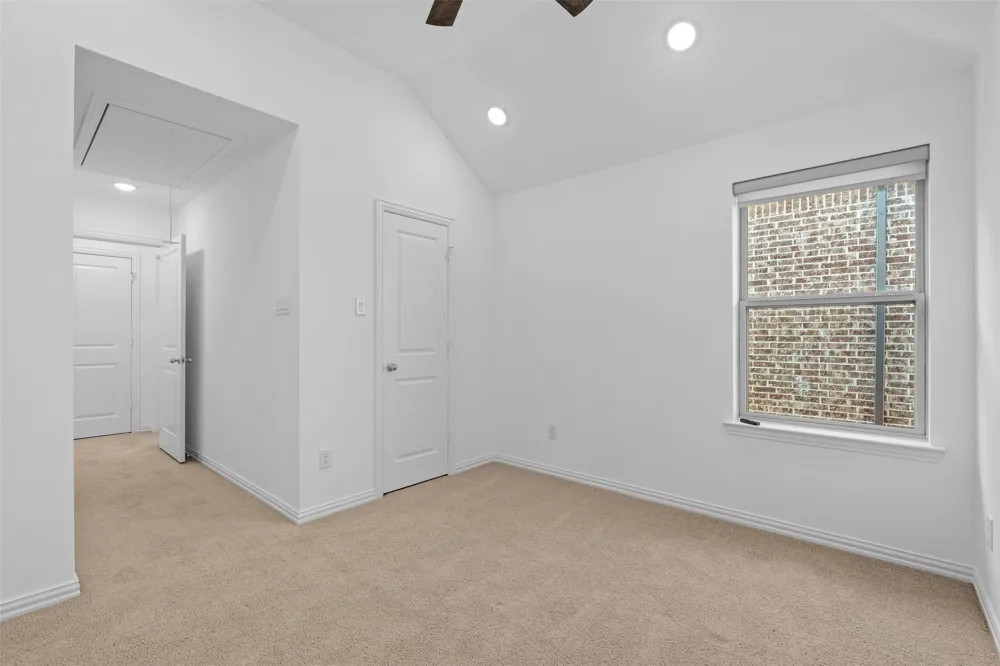 4320 Smokey Quartz Lane Arlington, TX 76005