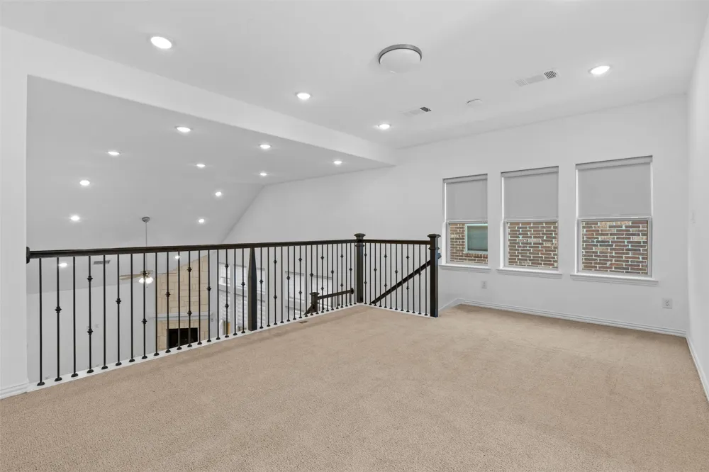 4320 Smokey Quartz Lane Arlington, TX 76005