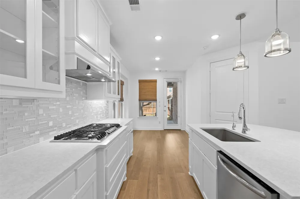 4320 Smokey Quartz Lane Arlington, TX 76005