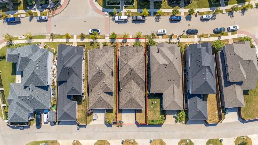 4320 Smokey Quartz Lane Arlington, TX 76005