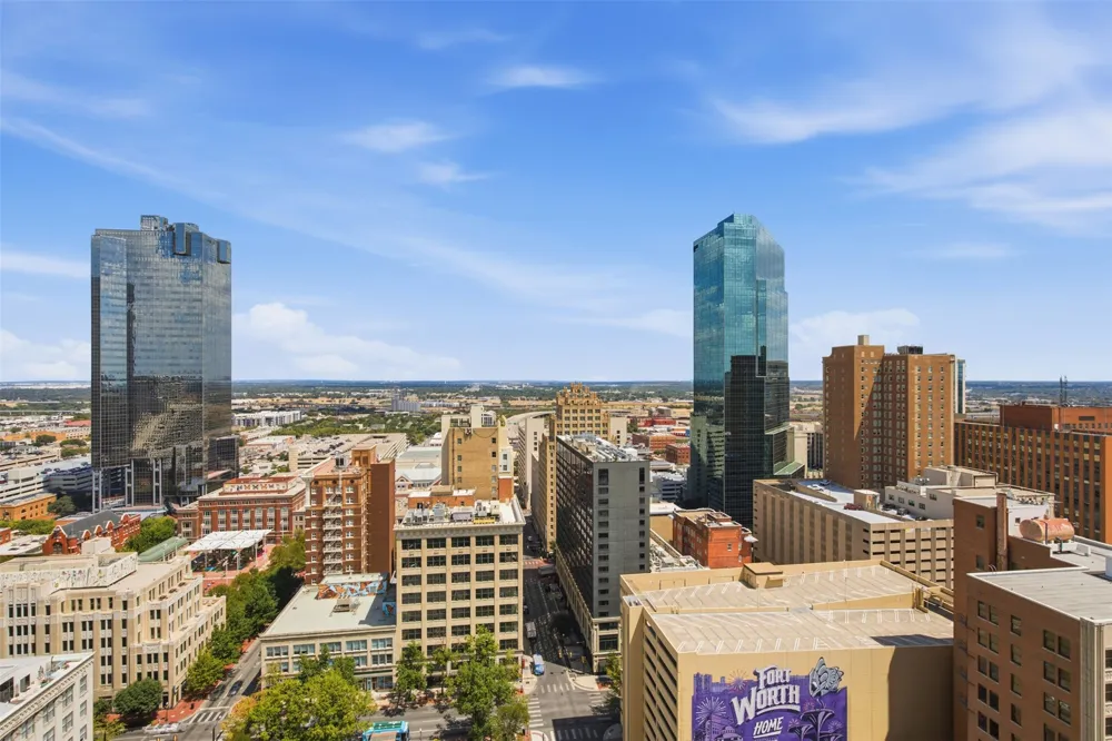 500 Throckmorton Street #2111 Fort Worth, TX 76102