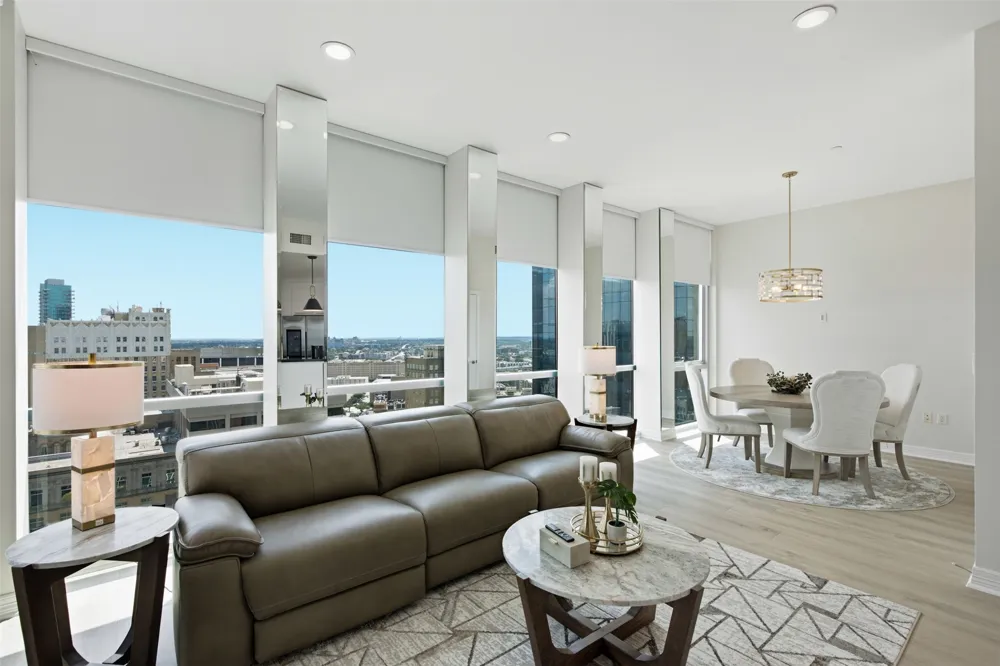 500 Throckmorton Street #2111 Fort Worth, TX 76102
