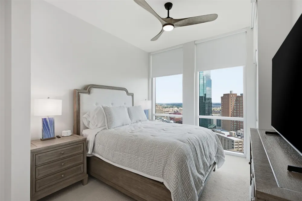 500 Throckmorton Street #2111 Fort Worth, TX 76102