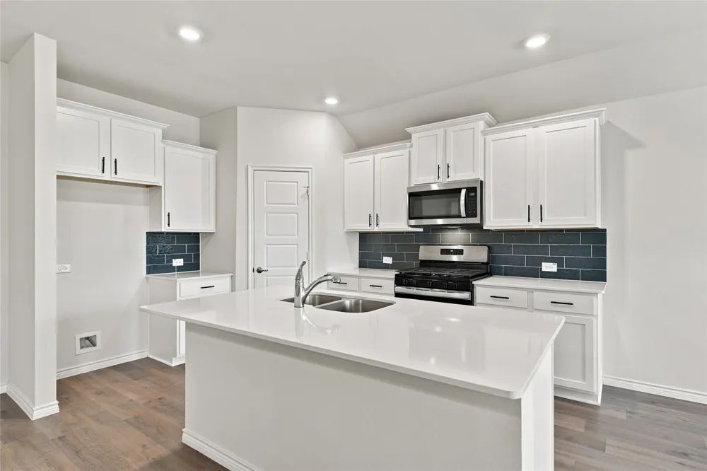 4309 Silver Chute Avenue Aubrey, TX 76227