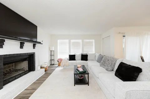 1500 Bay Area Boulevard #103