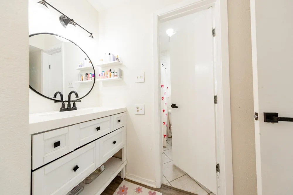 1500 Bay Area Boulevard #103 Houston, TX 77058