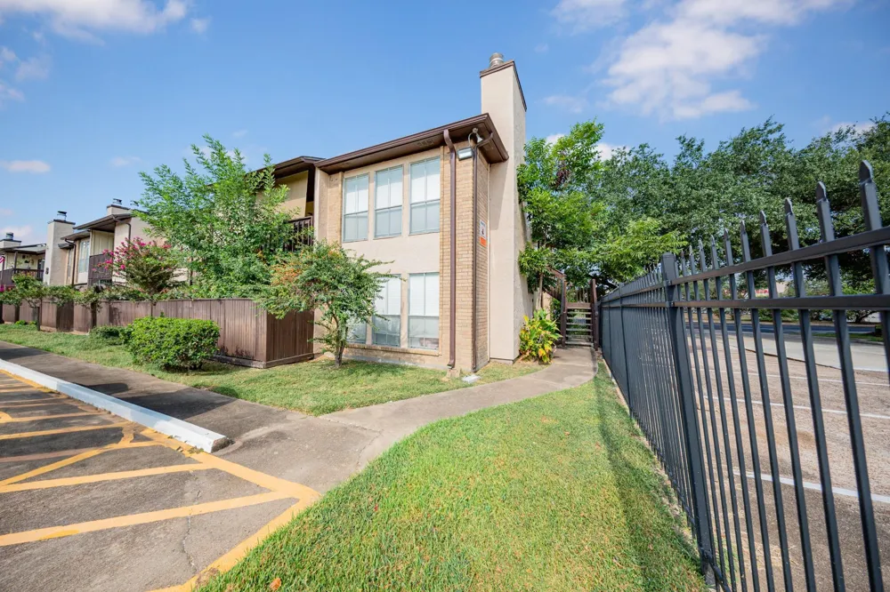 1500 Bay Area Boulevard #103 Houston, TX 77058
