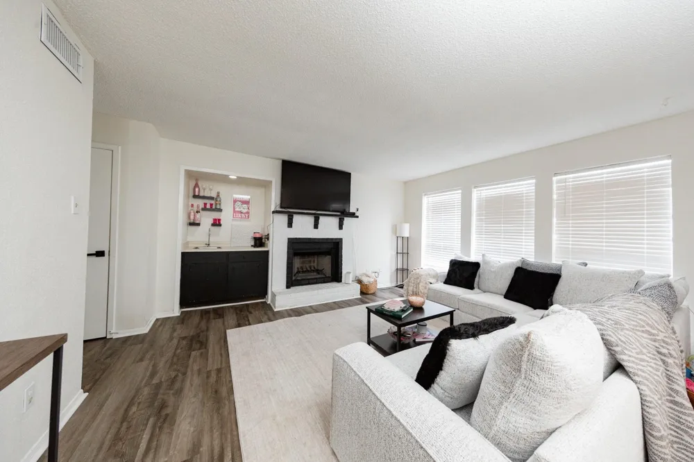1500 Bay Area Boulevard #103 Houston, TX 77058