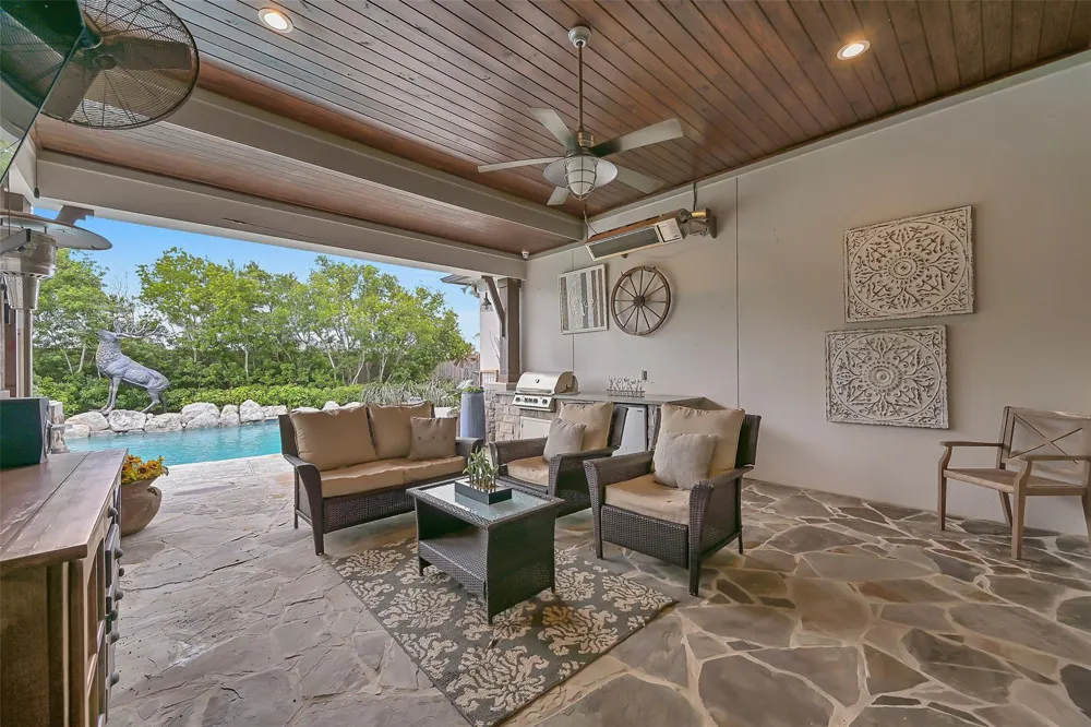 1821 Avery Lane Friendswood, TX 77546