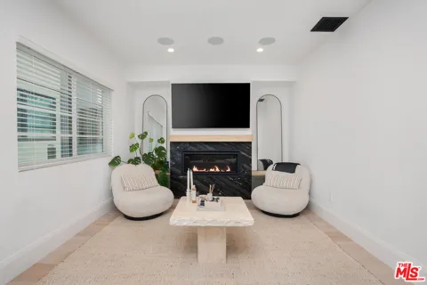 107 S Flores Street