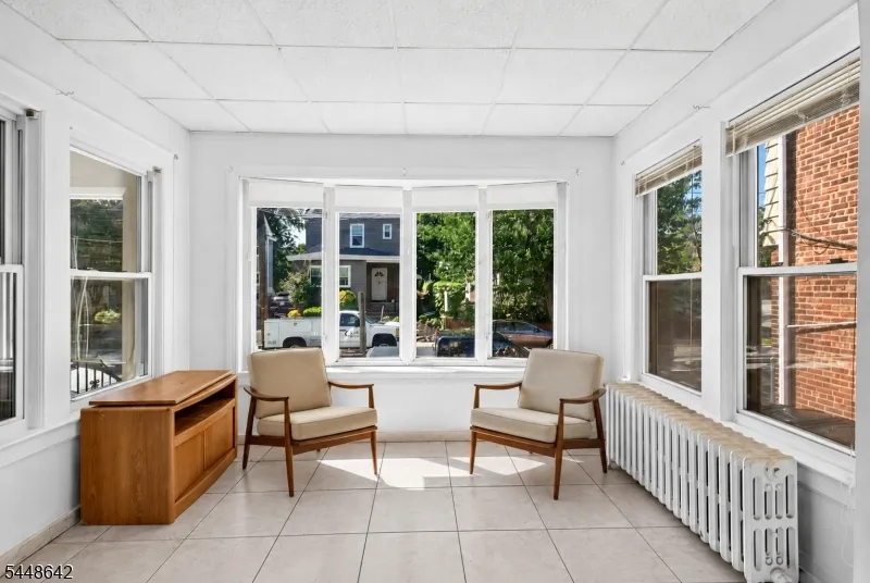 6 LINCOLN PLACE East Rutherford, NJ 07073