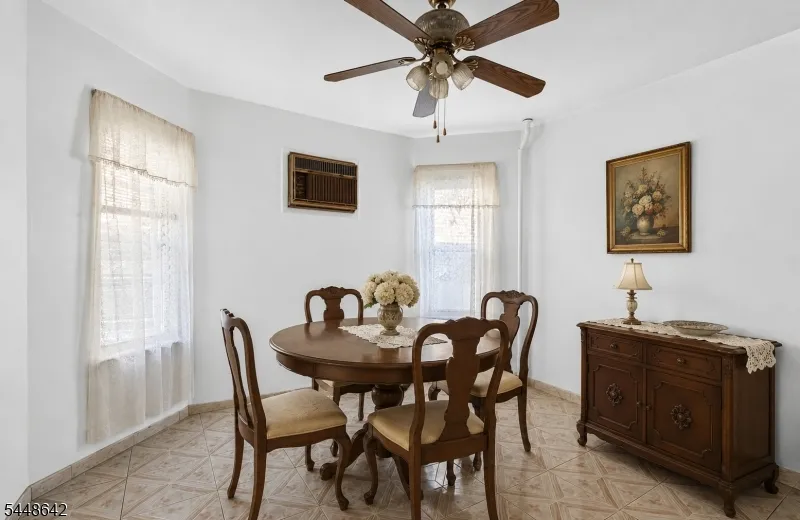 6 LINCOLN PLACE East Rutherford, NJ 07073