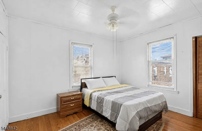 6 LINCOLN PLACE East Rutherford, NJ 07073