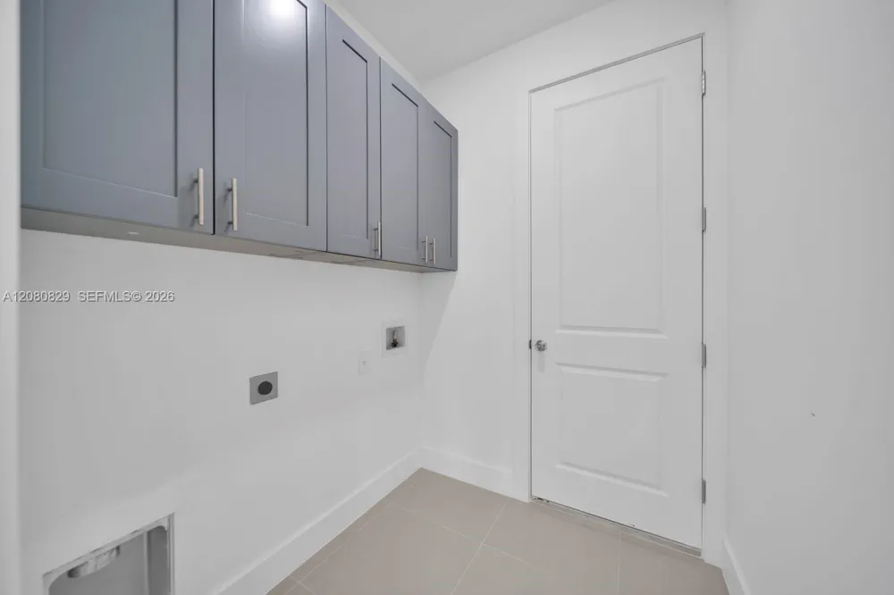 856 William Denver ST Lehigh Acres, FL 33974