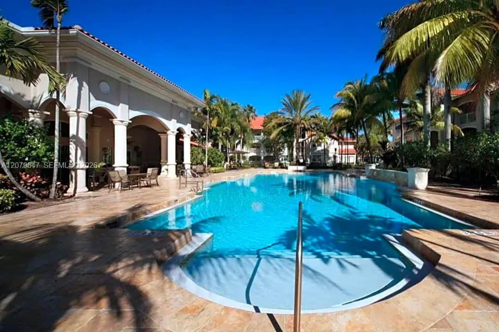 215 SW 117th Ter #14204 Pembroke Pines, FL 33025