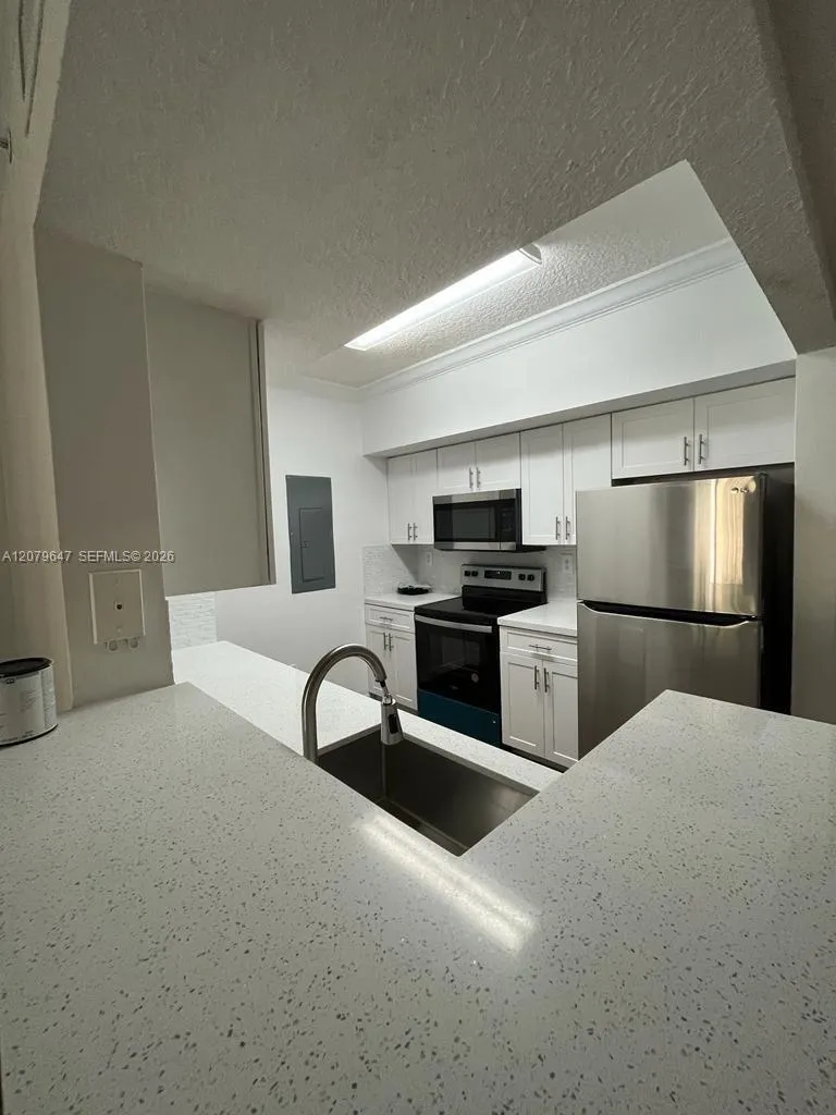 215 SW 117th Ter #14204 Pembroke Pines, FL 33025