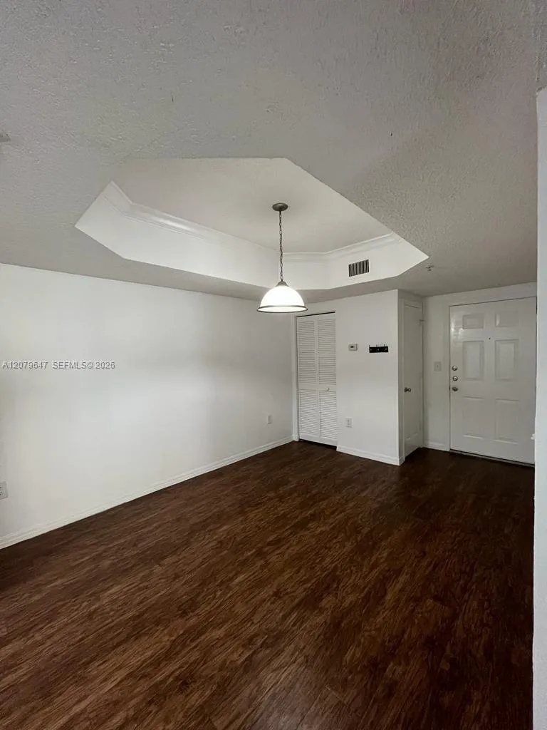 215 SW 117th Ter #14204 Pembroke Pines, FL 33025