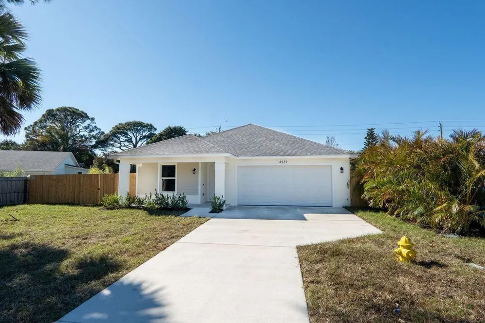 5232 SE 55TH TERRACE Stuart, FL 34997