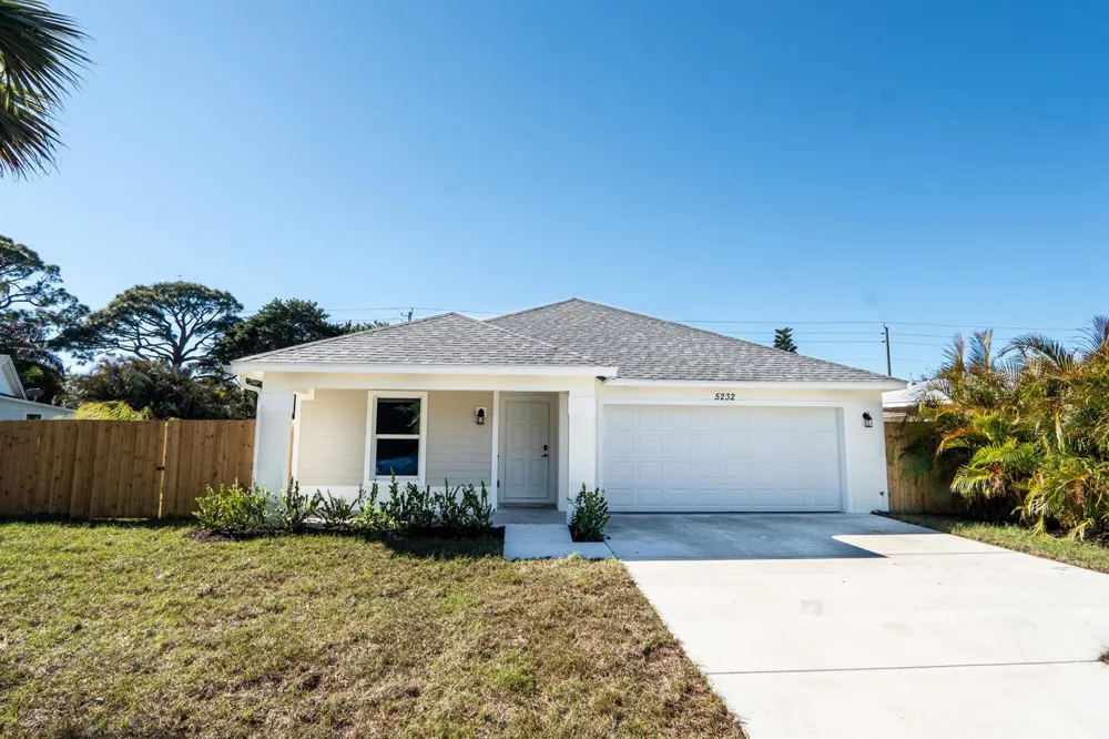 5232 SE 55TH TERRACE Stuart, FL 34997