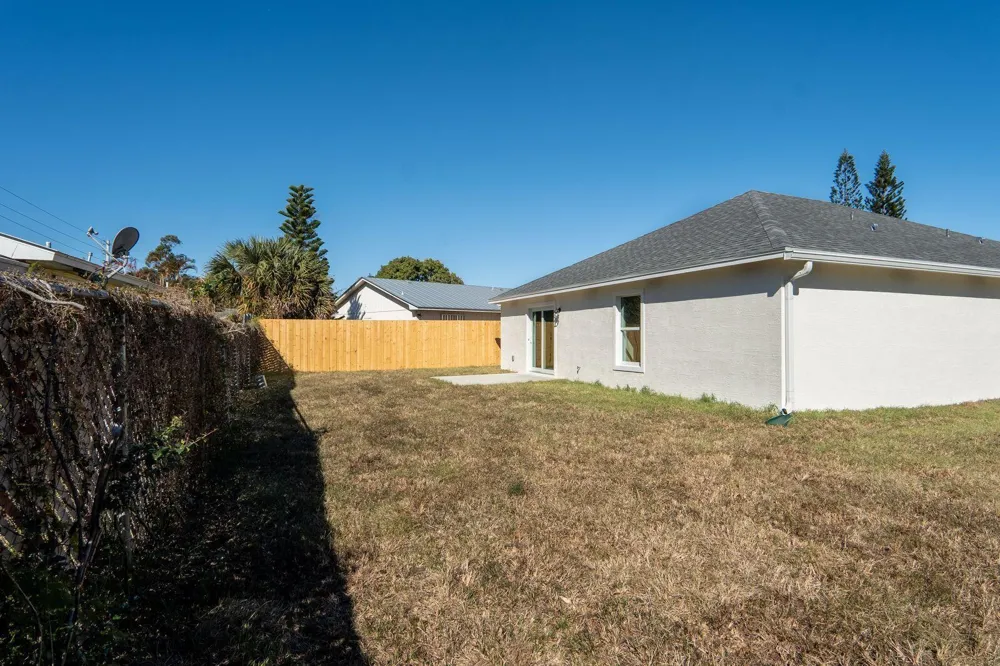 5232 SE 55TH TERRACE Stuart, FL 34997