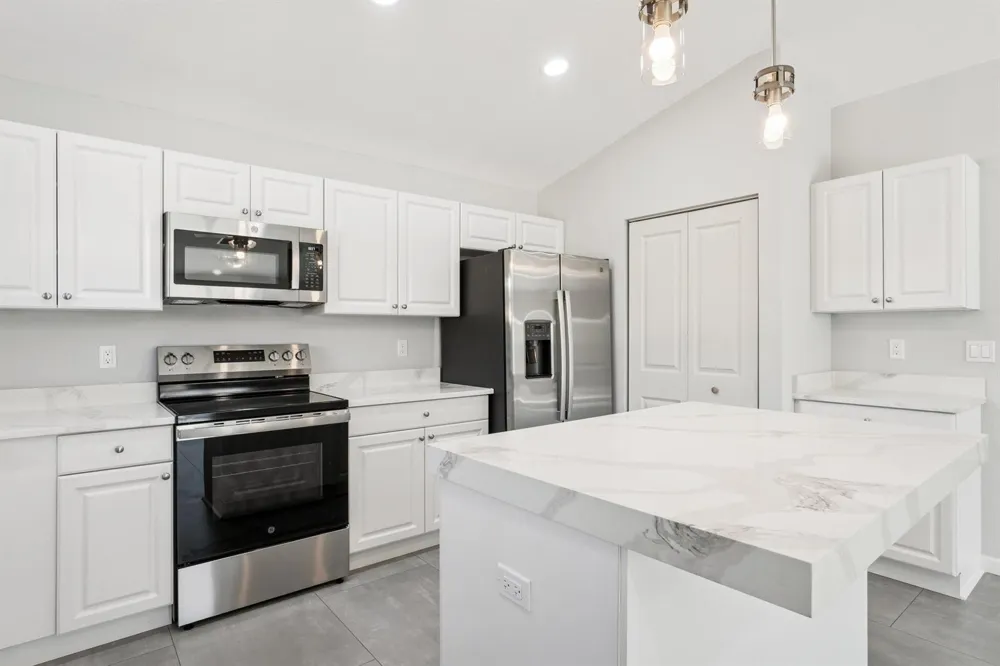 5232 SE 55TH TERRACE Stuart, FL 34997