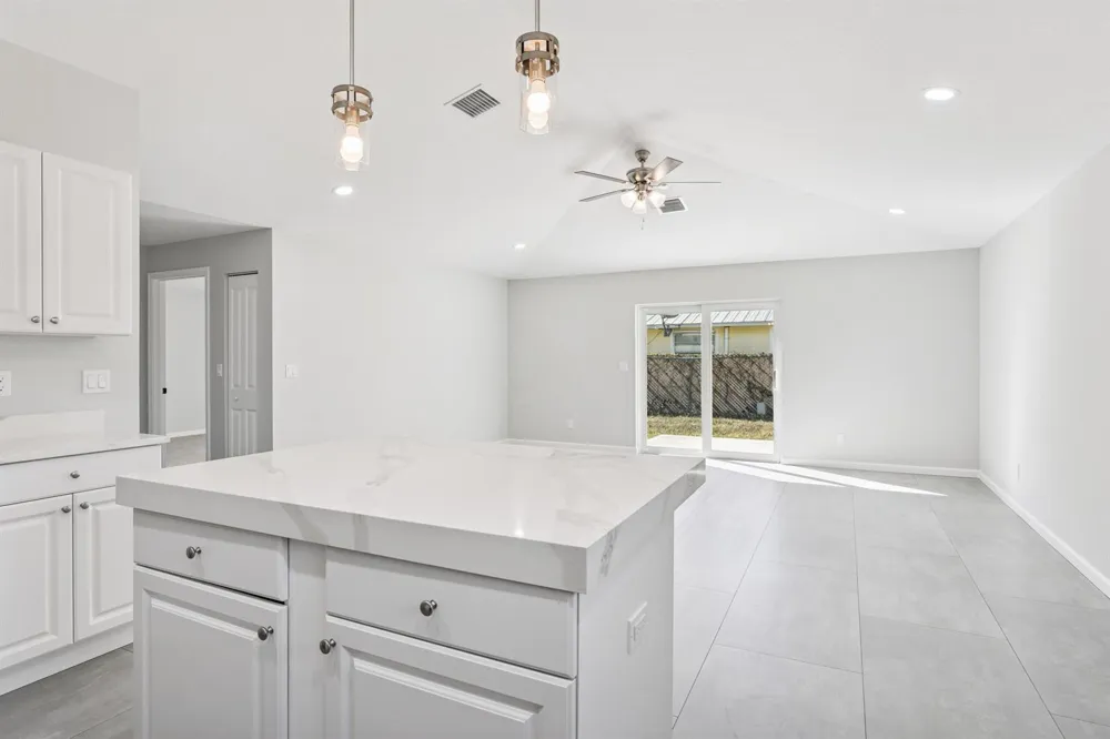 5232 SE 55TH TERRACE Stuart, FL 34997