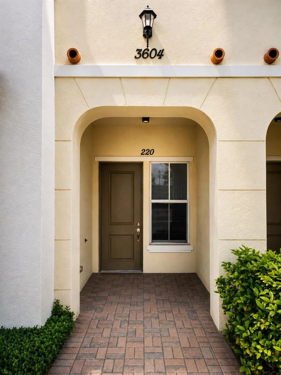 3604 S Dixie Highway West Palm Beach, FL 33405
