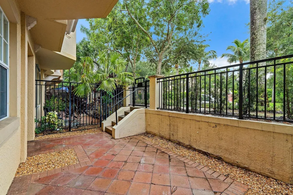 11774 Valencia Gardens Avenue Palm Beach Gardens, FL 33410