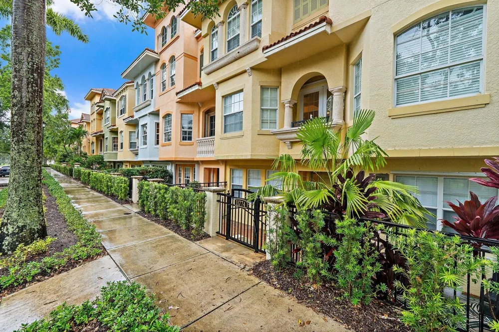 11774 Valencia Gardens Avenue Palm Beach Gardens, FL 33410