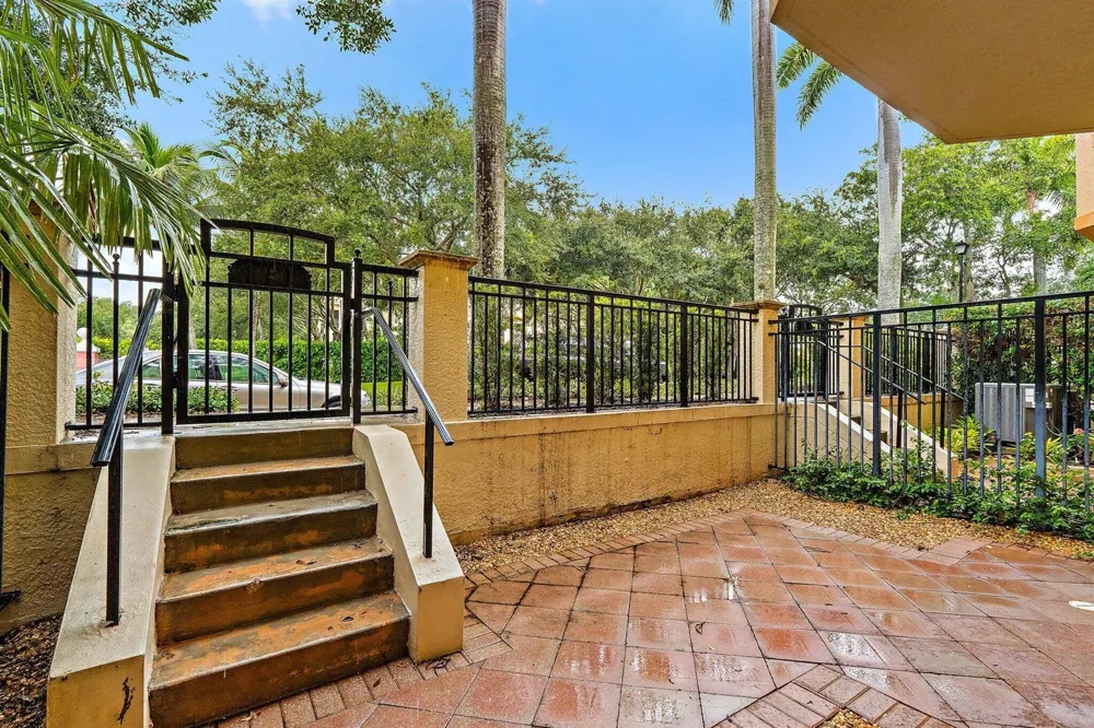 11774 Valencia Gardens Avenue Palm Beach Gardens, FL 33410