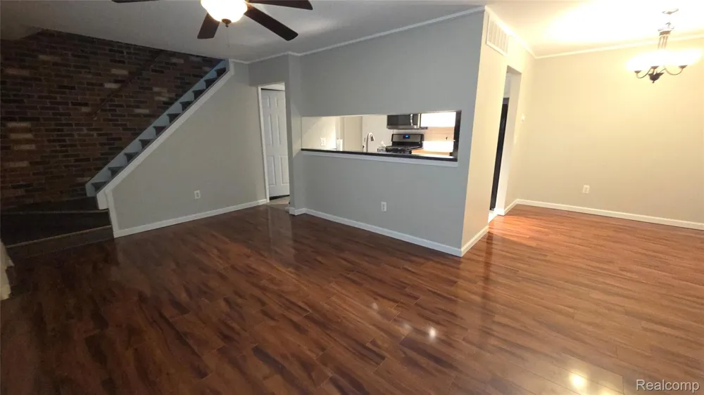 33647 Bayview Drive New Baltimore City, MI 48047