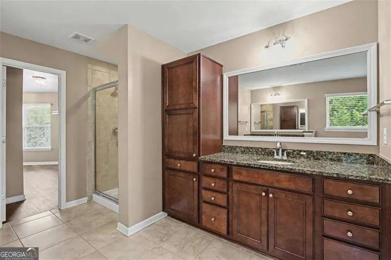 6810 Rocking Horse LN Cumming, GA 30040