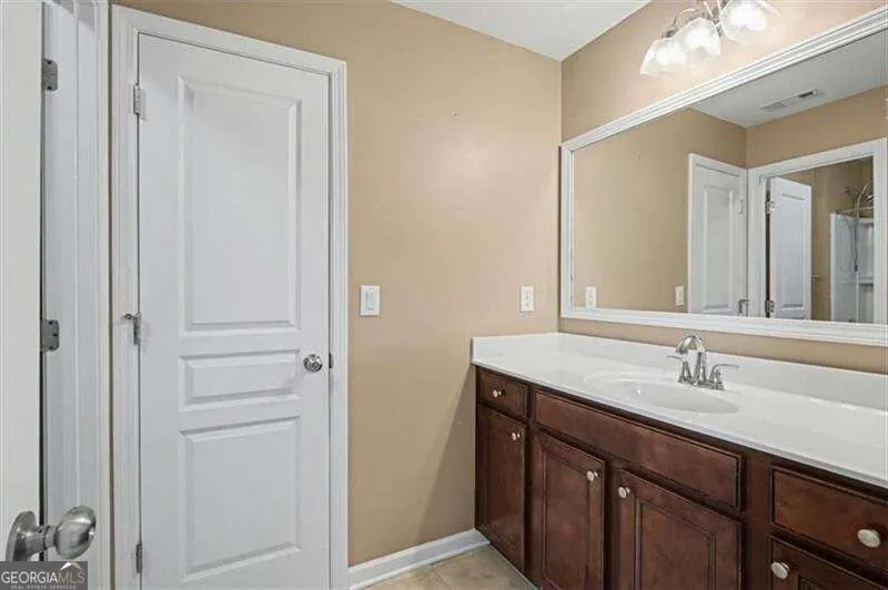 6810 Rocking Horse LN Cumming, GA 30040